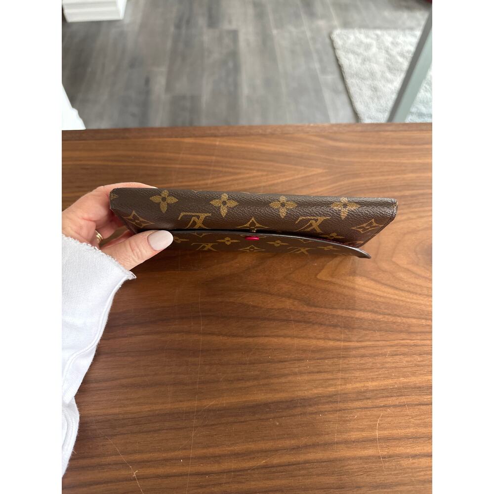 Louis Vuitton Monogram Emilie Wallet - Picture 6 of 15